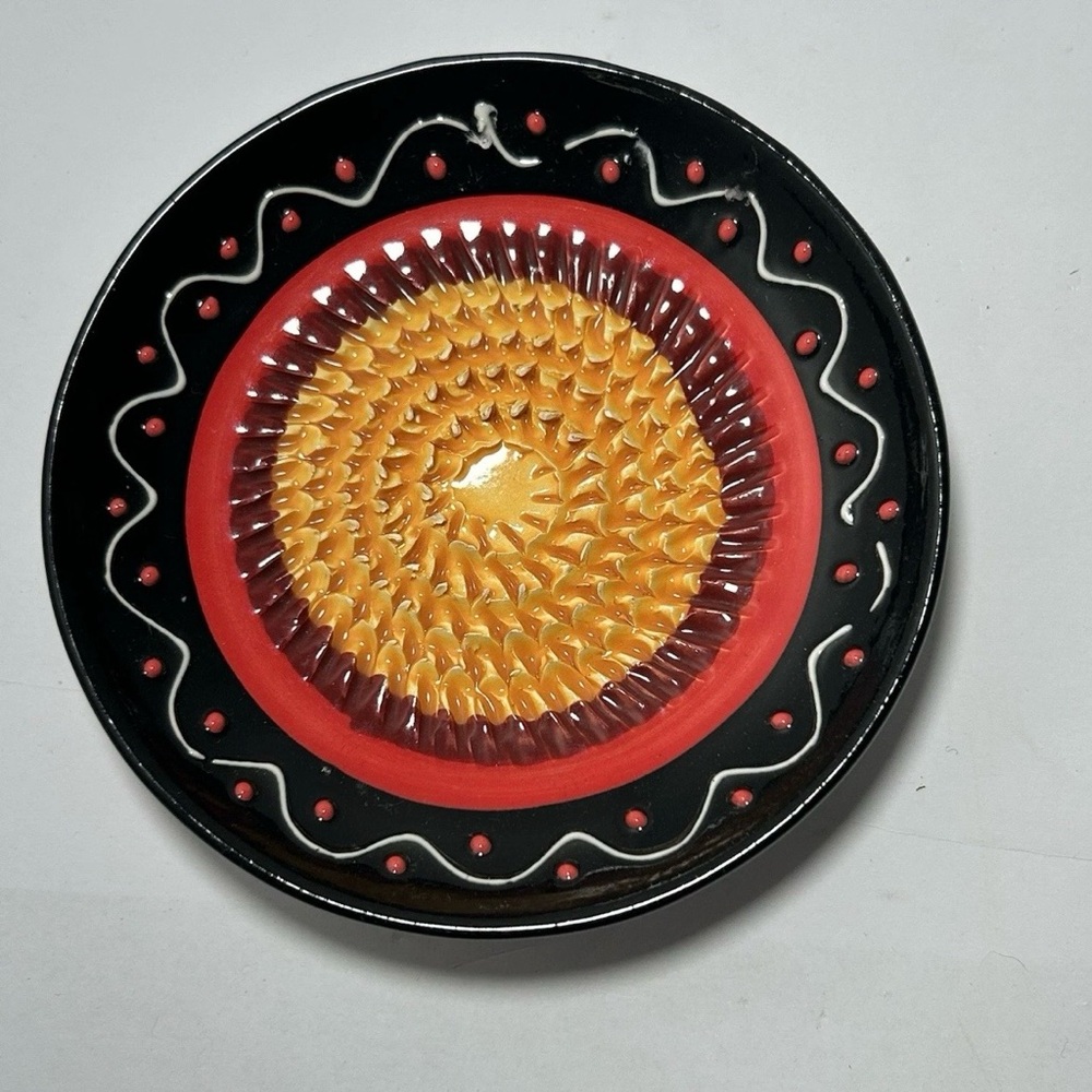 Veo Espana 5" Hand Painted Garlic Grating Bowl / Plate, Decorative Art Pottery